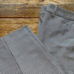 Talbots Hampshire Pant. Size 16. Black and white, office wear.